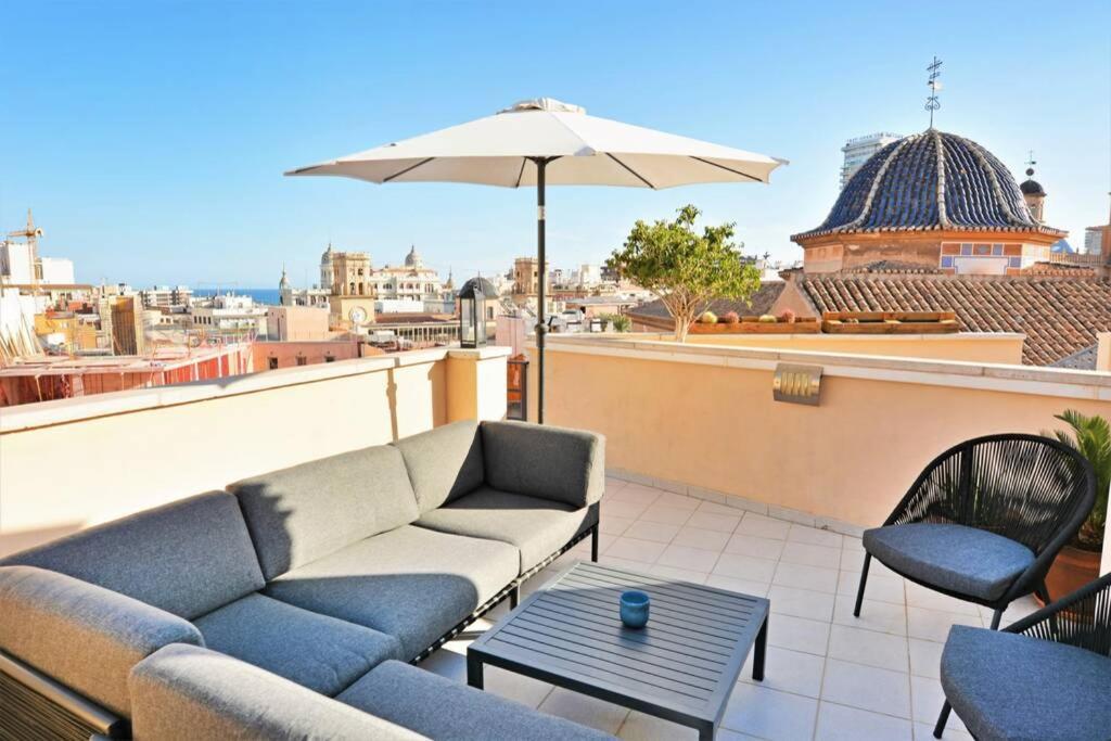 Appartamento Penthouse In Old City Center By Nras Alicante Esterno foto